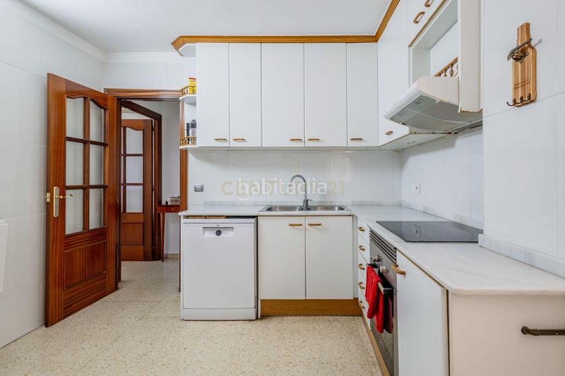 Foto 2d0abaf0-77f3-43e3-bd7e-aa7a9f42192c. Apartament a avinguda de la generalitat a Torreblanca Sant Joan Despí
