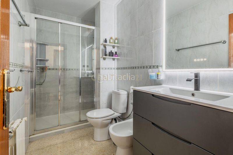 Foto deba06ad-b7f6-4ed5-abb5-5a210922936e. Apartament a avinguda de la generalitat a Torreblanca Sant Joan Despí