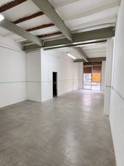 Miete Geschäftsraum in Carrer de baltasar d'espanya, sant joan despí, spain 4. Local comercial en alquiler en calle baltasar españa  sant joan