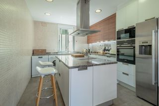 Piccolo appartamento in Travessera de les corts & carretera de collblanc, l'hospitalet d. Espectacular ático dúplex con 120 m de terraza