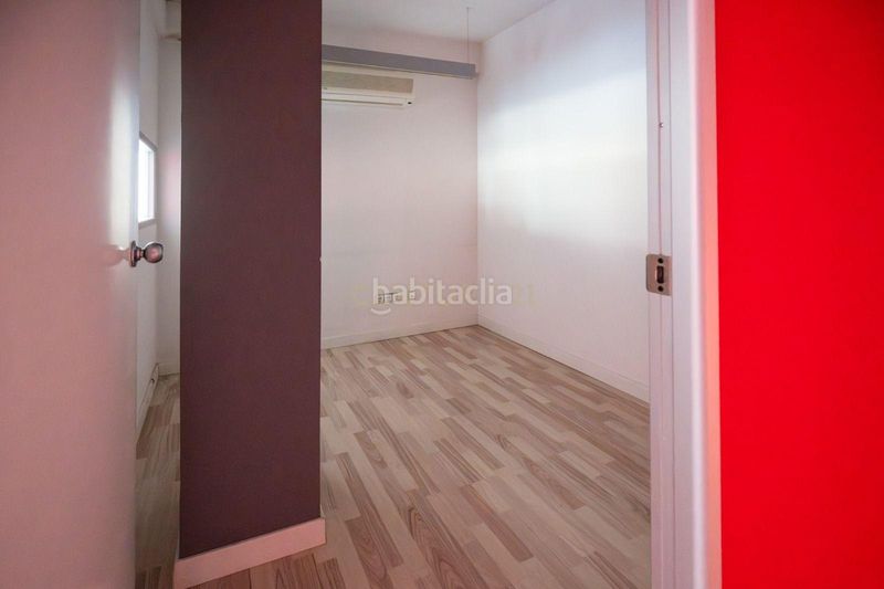 Foto 2fb53074-28fc-4d68-b4ed-63857620b809. Local comercial a carrer del bruc a Valldaura-Carretera de Cardona Manresa