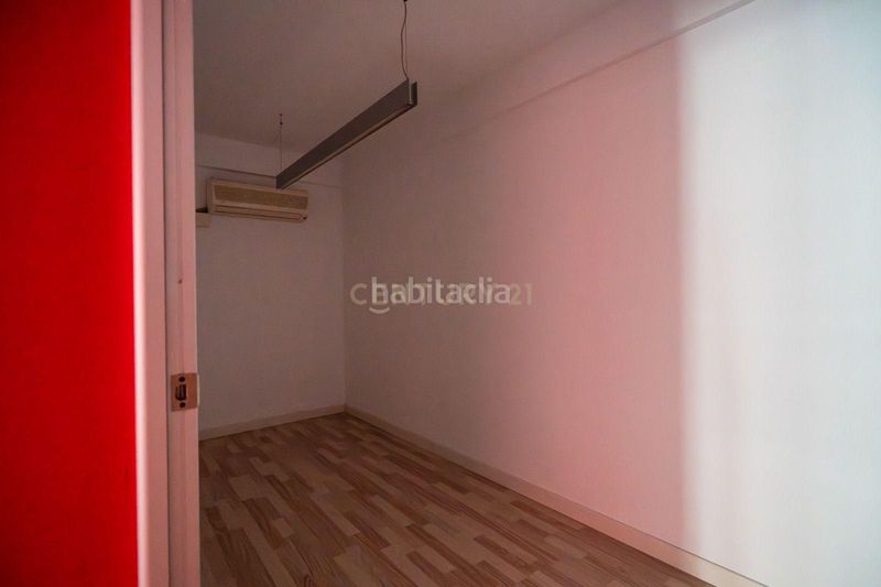 Foto 5ed2c93a-e0cd-459b-aa6f-d51148e75f8b. Local comercial a carrer del bruc a Valldaura-Carretera de Cardona Manresa