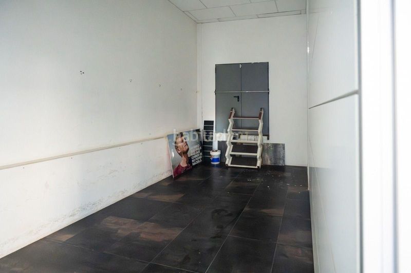 Foto f5293998-9eb7-442a-9982-237b797f6c4c. Local comercial a carrer del bruc a Valldaura-Carretera de Cardona Manresa