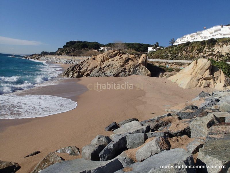 Foto 8f37f788-51a3-48cc-92a7-8126041584ca. Casa en carrer del camì del farell chalet de obra nueva con piscina y vistas al mar, a 5 minutos de la playa. en Sant Pol de Mar