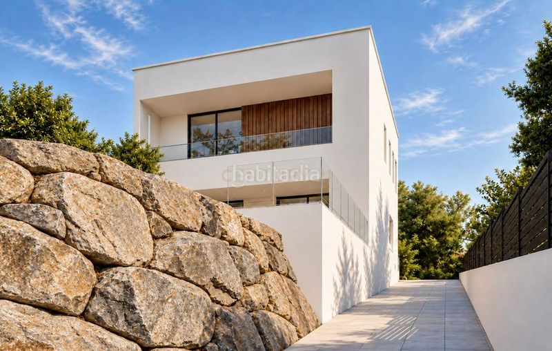 Foto e62c0290-74c2-4cde-851e-2362d4083e4f. Casa en carrer del camì del farell chalet de obra nueva con piscina y vistas al mar, a 5 minutos de la playa. en Sant Pol de Mar