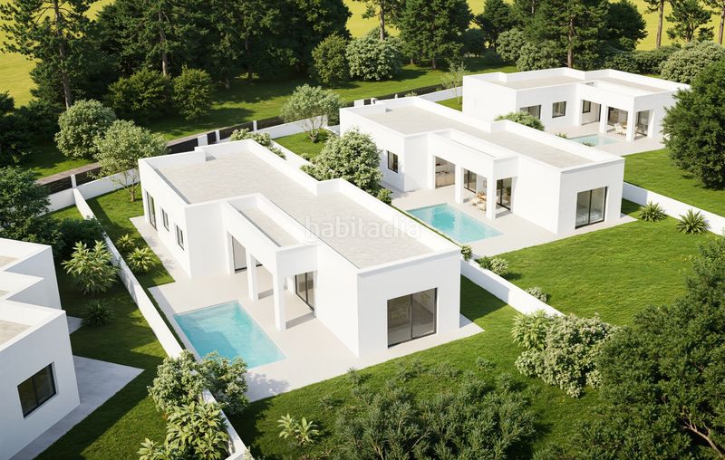 Foto 1ab94dfe-1303-43c8-a084-722648620cd6. Casa 120m<sup>2</sup> amb calefacció aparcament piscina a Corbera de Llobregat