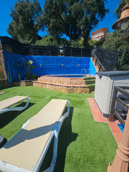 Foto 0be8e736-9ace-426c-9984-fd9f04aaf739. Chalet casa en urb. Pinemar con licencia turistica en Pineda de Mar