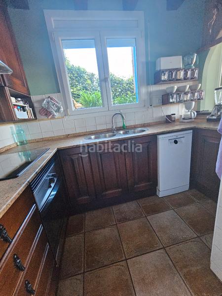 Foto 5aa92d9a-050a-42a7-9ed8-8e4f05fc47b6. Chalet casa en urb. Pinemar con licencia turistica en Pineda de Mar