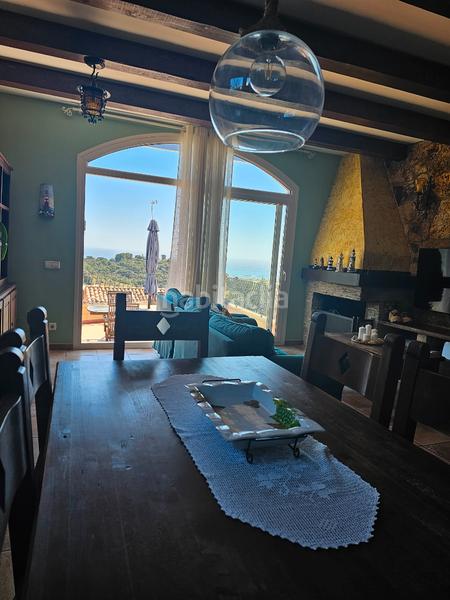 Foto 8c143f6a-25d2-48fd-afb3-030ff8f8703e. Chalet casa en urb. Pinemar con licencia turistica en Pineda de Mar