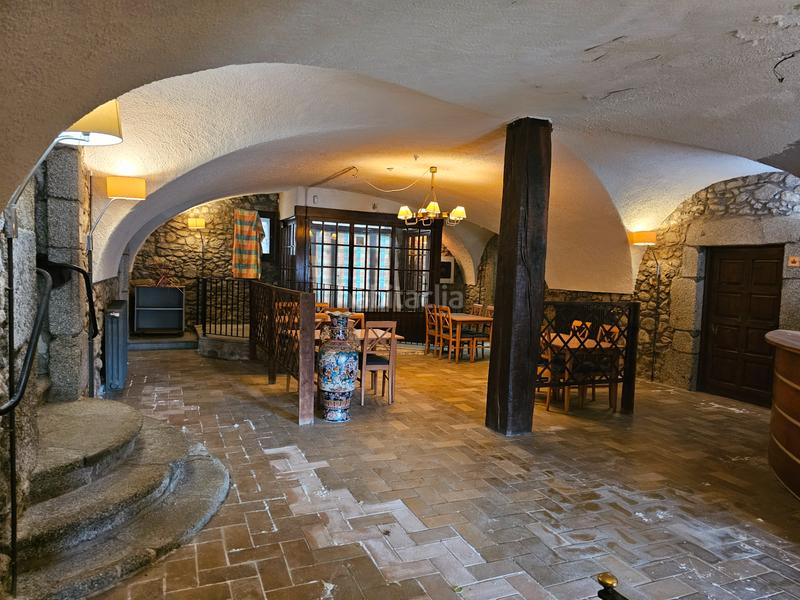 Foto 93dcd0e2-2481-4446-b2cd-8ec2f7e0dcea. Edifici amb piscina a Maçanet de Cabrenys