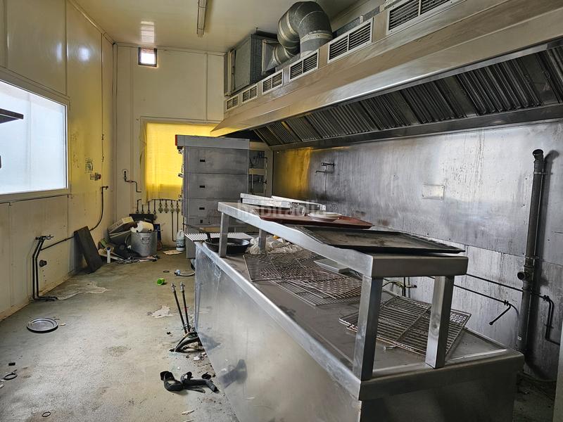 Foto 9e26b665-6bb4-4d9a-b11a-c065209fa475. Edifici amb piscina a Maçanet de Cabrenys