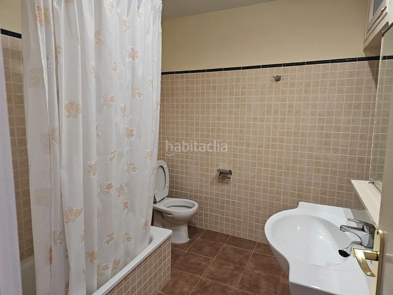 Foto c0bd4b03-92fa-42fb-9555-9e9b45004662. Edifici amb piscina a Maçanet de Cabrenys