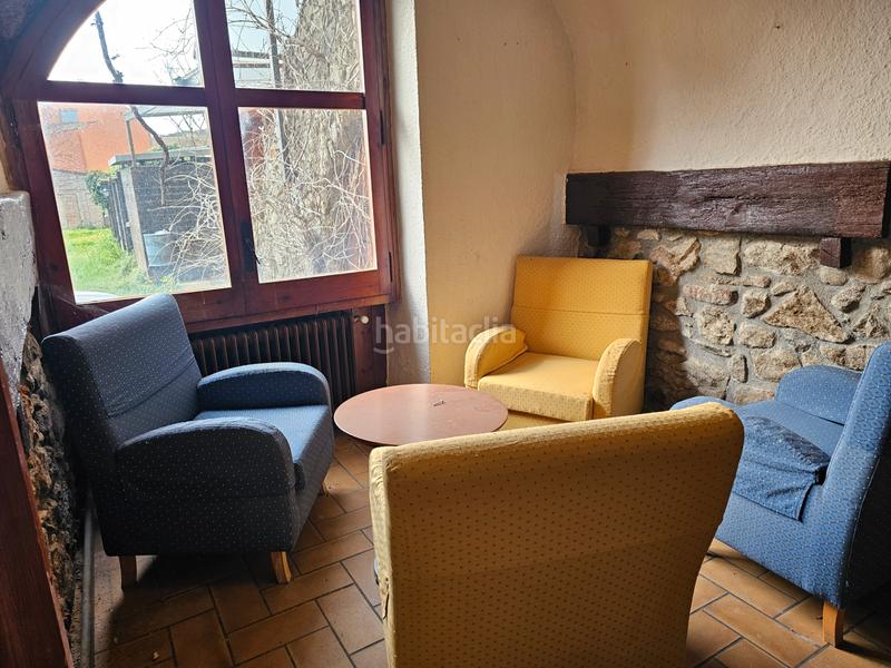 Foto d382e9e6-0b72-403c-a447-a1253365b9c0. Edifici amb piscina a Maçanet de Cabrenys