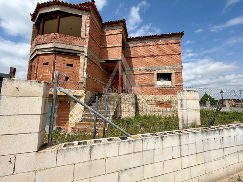 Foto ecf4ebde-af03-40da-bd43-175e6d9c71ed. Casa amb aparcament a Yebes - pueblo Yebes