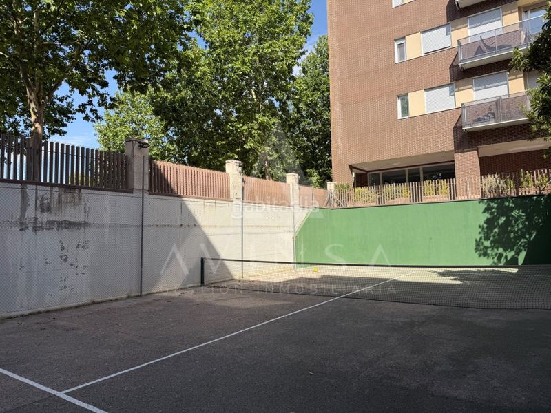 Foto 4cb773fe-2860-43ff-9f80-89676038e9c2. Àtic amb aparcament a Yebes - valdeluz Yebes