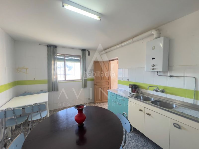 Foto 42dbf264-6f9b-40e8-9a5c-2805859aa088. Casa a Alhóndiga