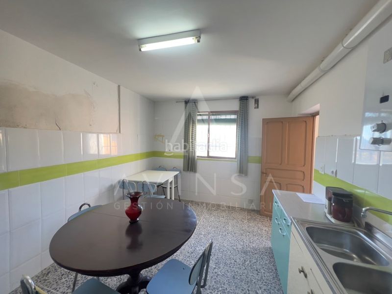 Foto 9545365a-1f04-4605-a5b0-cc81d7f7bdf5. Casa a Alhóndiga