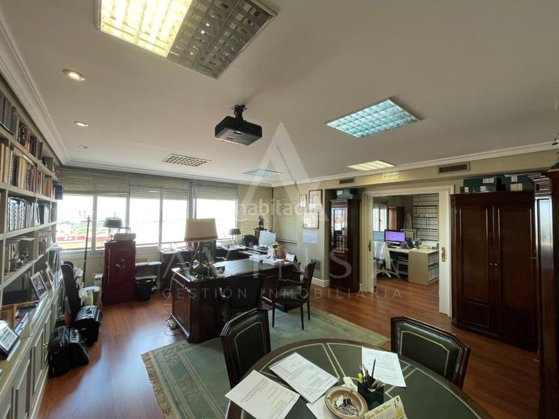 Foto 89ce2245-87e1-4419-b03b-efde723a2332. Pis amb aparcament a Plan Sur-Amistad Guadalajara