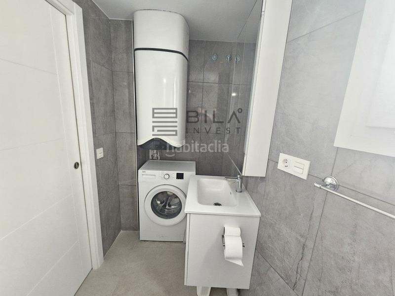 Foto f8e3e0ce-2ae8-44fb-a7ca-538a2f0422b3. Piso en Puerto Deportivo Fuengirola