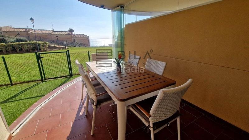 Foto 22d59e00-04d0-4372-a3bb-0aa8fa222ffb. Piso planta baja con jardín en venta en urb. don juan, carvajal, en Fuengirola