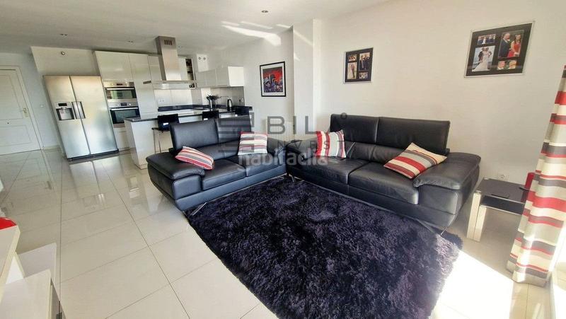 Foto 3be9b483-2710-4cab-bb19-da876eaed05a. Piso planta baja con jardín en venta en urb. don juan, carvajal, en Fuengirola