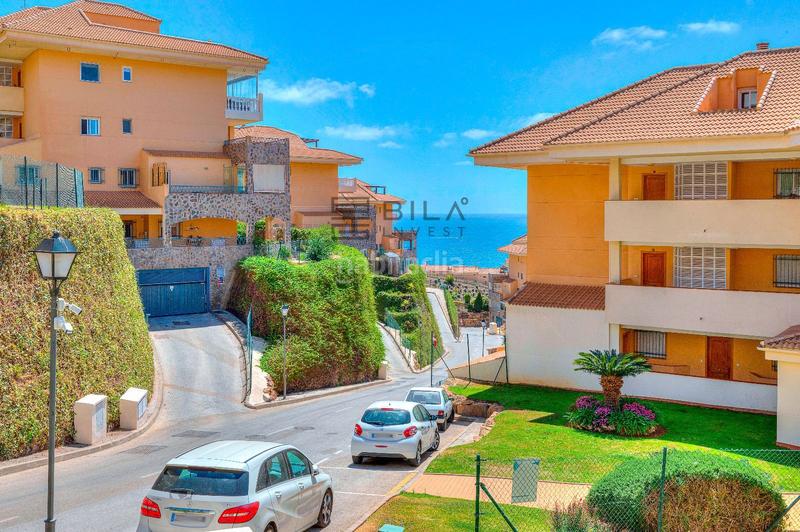 Foto 9cf28b5a-1fca-481c-968d-044f78251a40. Piso planta baja con jardín en venta en urb. don juan, carvajal, en Fuengirola