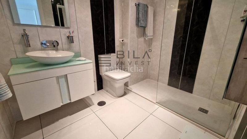 Foto ee8ccbd9-ae7e-4a79-93ac-c9c96ded46ec. Piso planta baja con jardín en venta en urb. don juan, carvajal, en Fuengirola