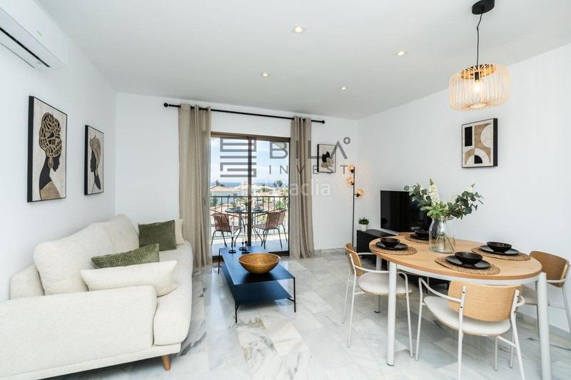 Foto 1a055dfd-1930-4e65-9dc5-1b52528f7e5f. Piso  en venta en urb. las farolas, el faro, costa en Mijas