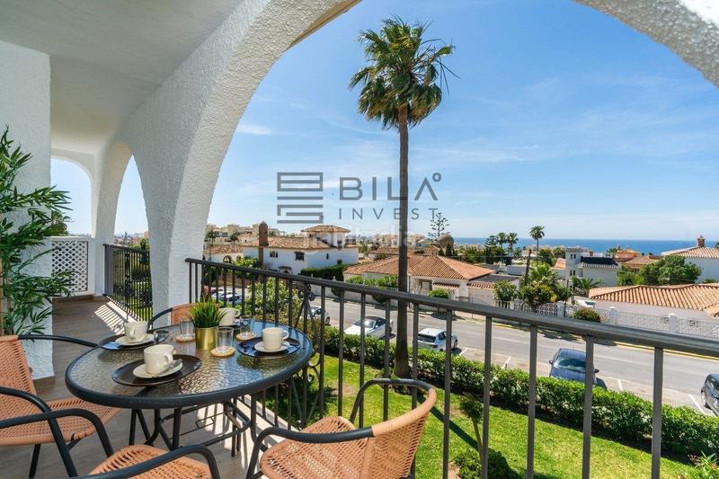Foto 693cce24-be3e-42fd-9bb1-fcaec62a66eb. Piso  en venta en urb. las farolas, el faro, costa en Mijas