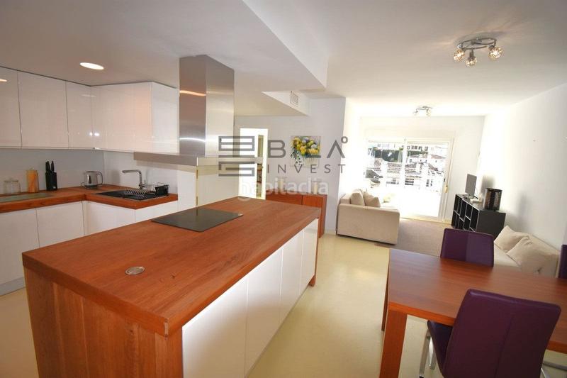 Foto 1030d734-f5a1-4fa0-8383-4303ce2ea968. Ático  en venta en urb. refugio de riviera, costa en Mijas