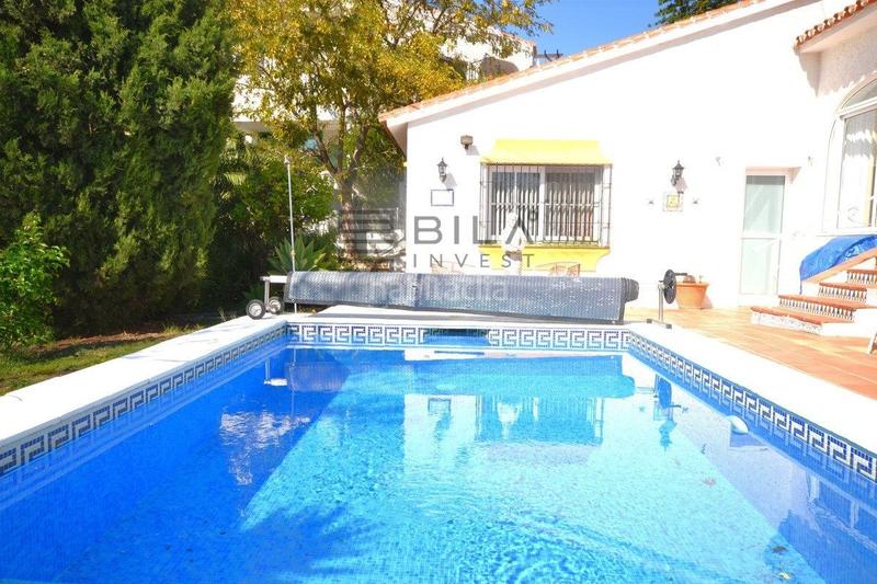 Foto 7825e018-381d-488b-a70a-b952c1a6a89f. Xalet amb aparcament piscina a Mijas pueblo Mijas