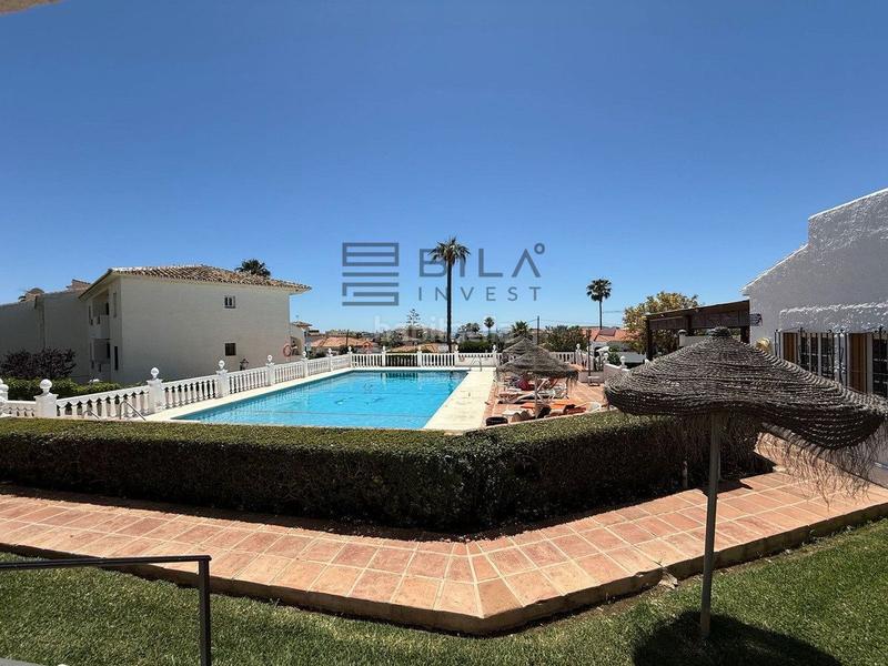 Foto e647ebe1-d764-41d6-8742-6b522a6f4209. Appartamento con parcheggio piscina in El Faro de Calaburra - Chaparral Mijas