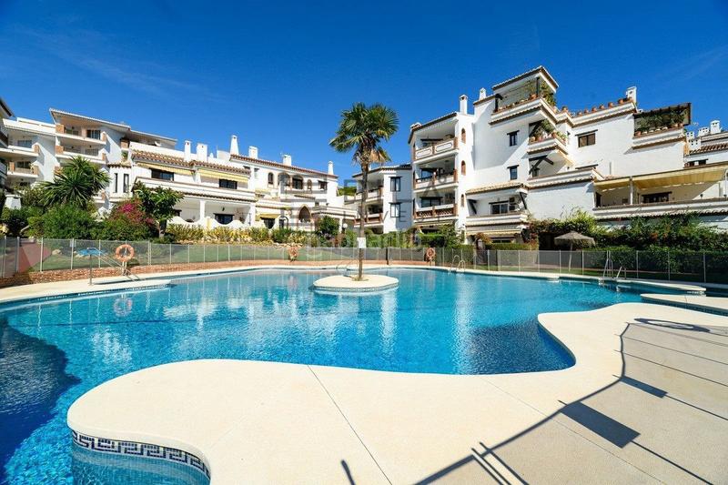 Foto 6f5a3aa4-816d-45e6-9fa6-a0febbf9c7f6. Piso  en venta en urb. Calahonda park, costa en Mijas