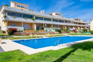 Pis  U2. Piso en venta en urb. jardines del puerto, cabopino, marbella
