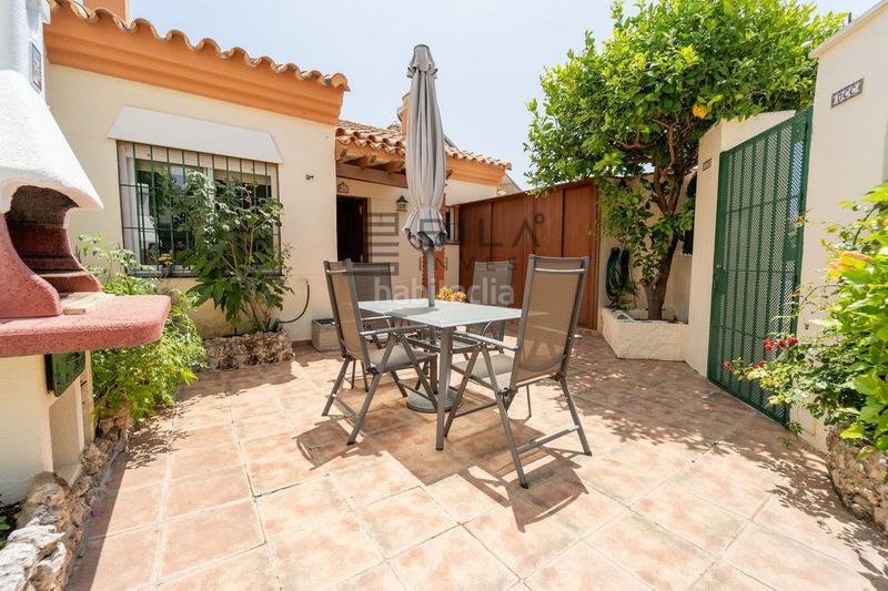 Foto c3e74fa0-9b34-49ef-8fa7-b71a1fb51dd0. Haus mit parking in Torreblanca del Sol Fuengirola