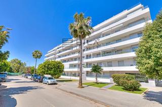Pis  Miguel delives. Piso en venta en urb. jardines de guadaiza, nueva andalucía, mar