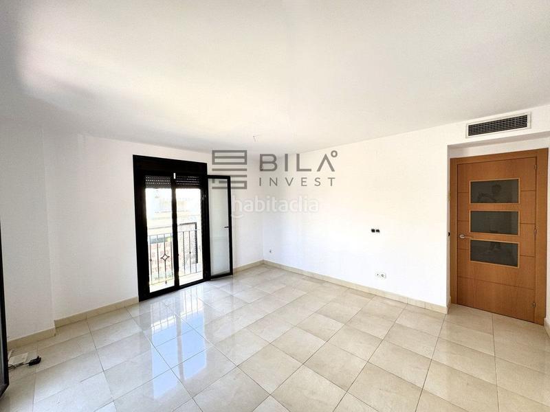 Foto e8ff98fc-e02c-4c95-9183-a4cec29fd0d8. Piso  en venta en Los Boliches, en Los Boliches Fuengirola