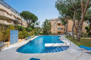 Pis  Oceano. Piso en venta en residencial génova, elviria, marbella