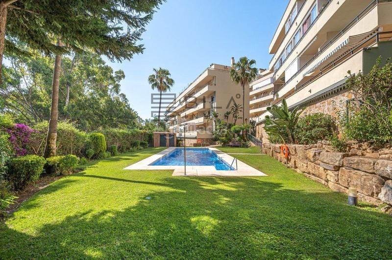 Foto 8b9d760e-9e2d-4206-b787-21dd6cac552f. Ático  en venta en urb. los eucaliptos, Calahonda, costa en Mijas