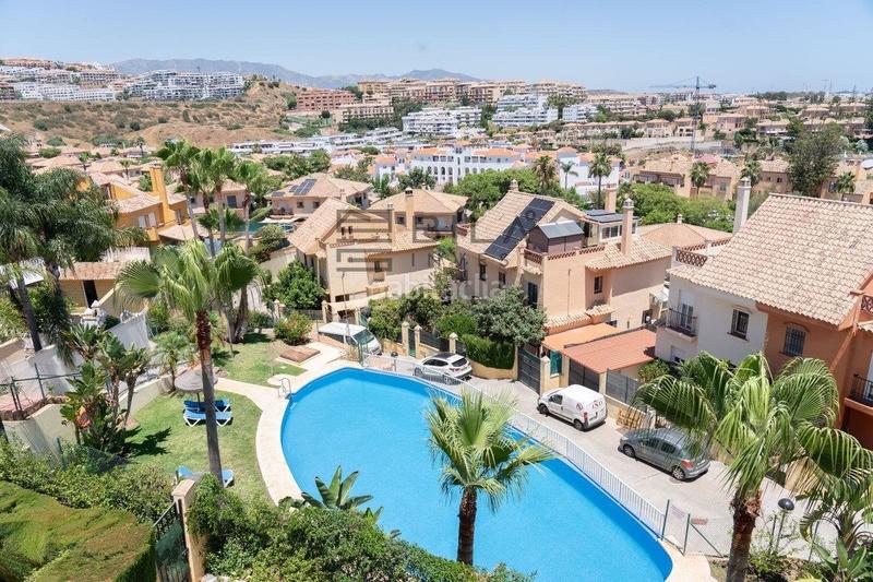 Foto ddfaa5fa-7e63-4b90-9875-d04c60b72aa2. Reihenhaus mit pool in Riviera del Sol Mijas