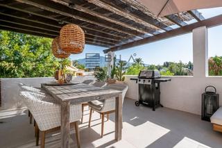 Piso  Las ventas. Piso en venta en urb. la maestranza, nueva andaluca, marbella