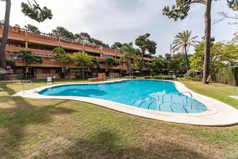 Foto 10710bec-2f78-4b5b-82ae-7092769e4946. Attico con piscina in Santa María Marbella