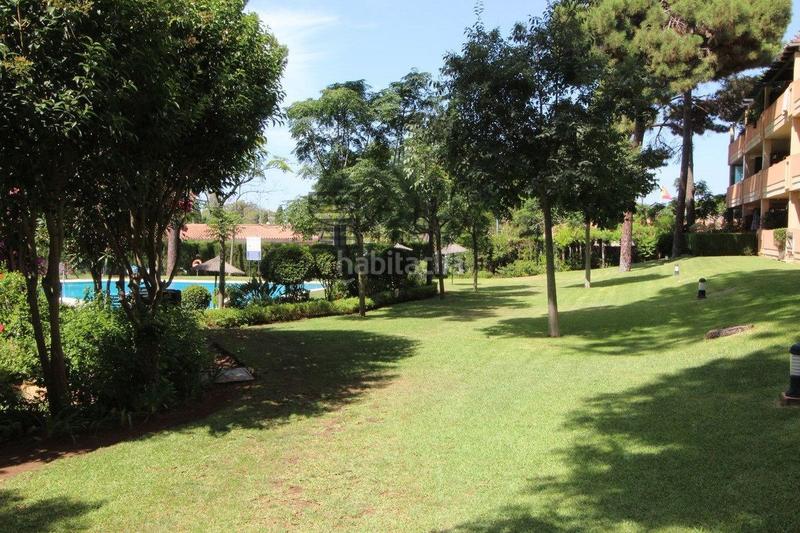 Foto 9967ea61-6106-42e4-9dd4-95cd8693888a. Attico con piscina in Santa María Marbella