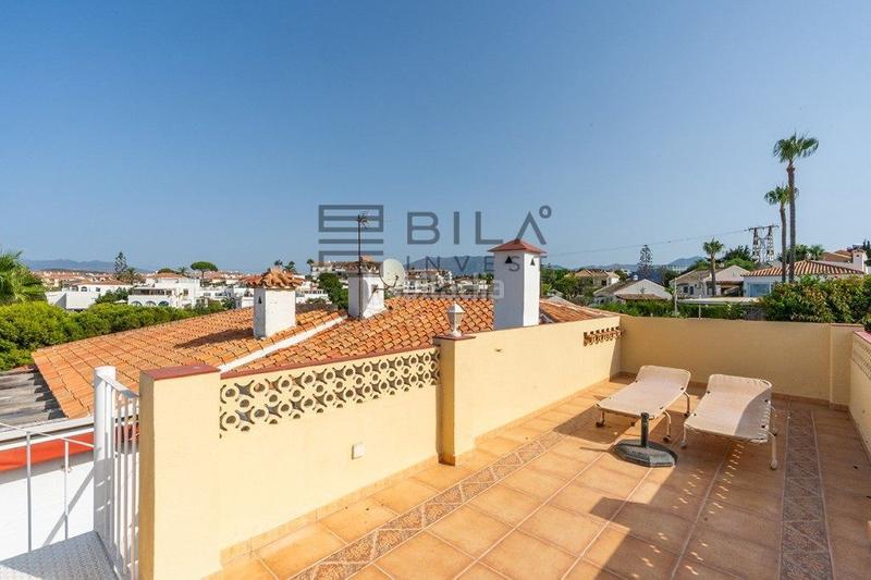 Foto 1399779c-e53a-4e90-aea1-cc5fd7b4b01a. Chalet  independiente en venta en el faro, costa en Mijas