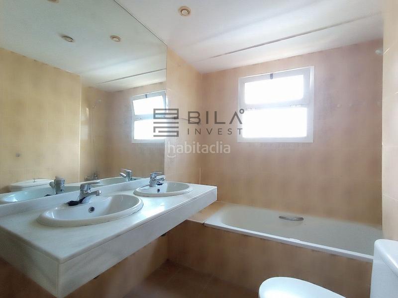 Foto ea0921f8-bf0e-45c1-9d02-aab9f3c7bc49. Piso  en venta en urb. Calahonda royale, costa en Mijas