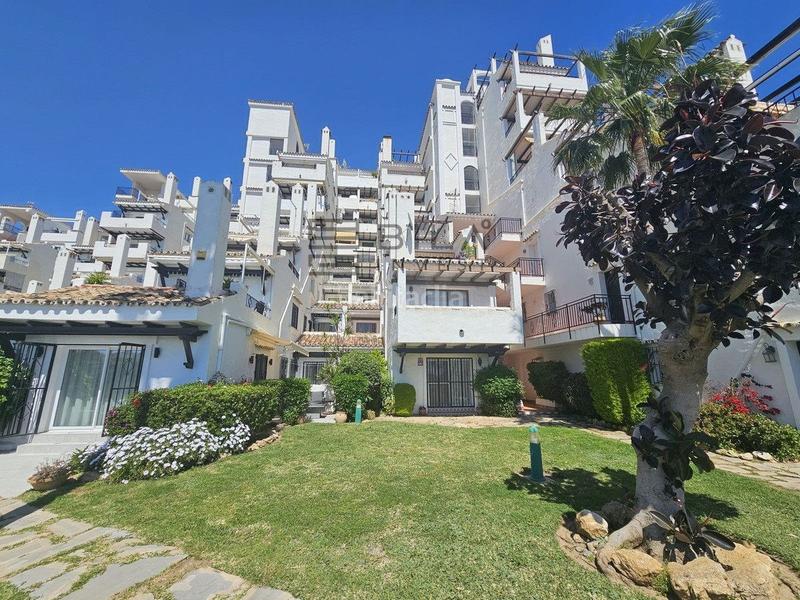 Foto 15c73efb-7243-414b-a11b-a179f7d4509b. Piso  en venta en urb. colina de Calahonda, costa en Mijas