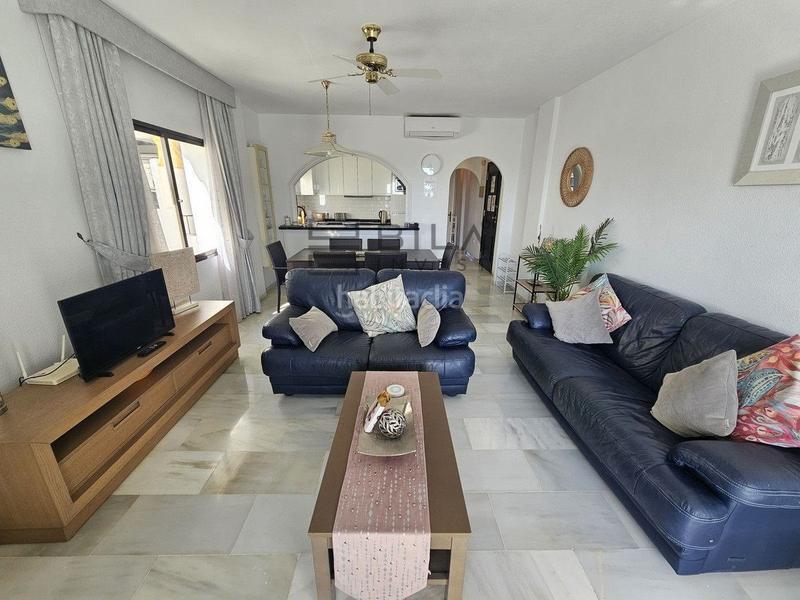 Foto 922fcdc3-ce44-4b0c-b537-037276826e4a. Piso  en venta en urb. colina de Calahonda, costa en Mijas