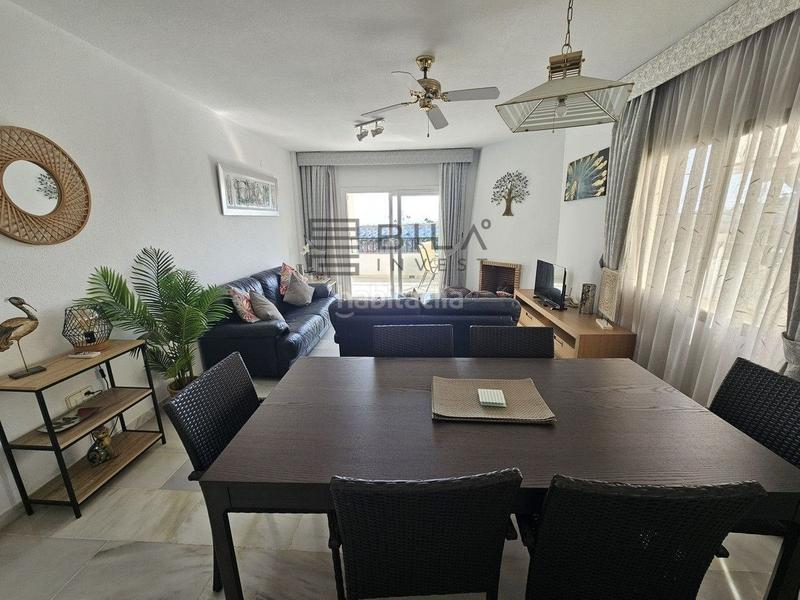 Foto bf852417-8c52-47f8-a162-66c87f01aa57. Piso  en venta en urb. colina de Calahonda, costa en Mijas