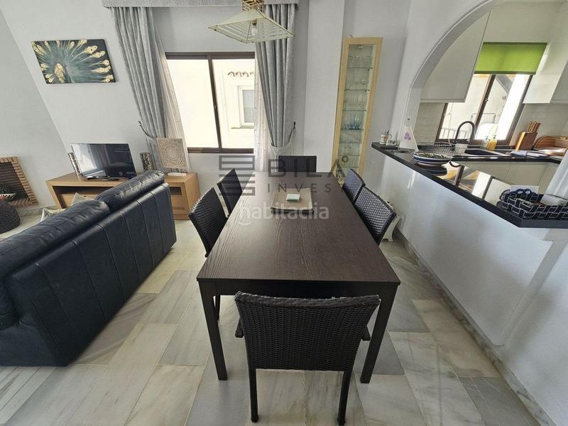 Foto c09b726e-8622-44bb-839b-62972f7b7b8f. Piso  en venta en urb. colina de Calahonda, costa en Mijas