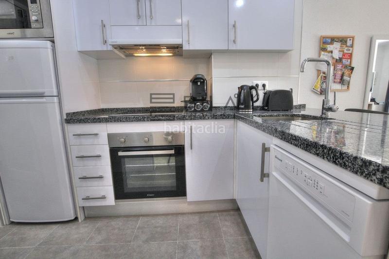 Foto 61ec5eca-6bb0-4908-8a63-ce469846ee25. Dúplex  en venta en urb. albamar, calahonda, costa en Mijas